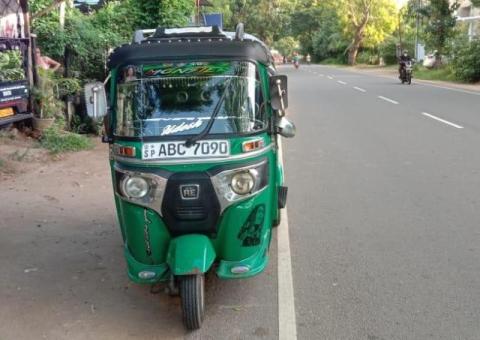 Bajaj 4 Stroke Three Wheel