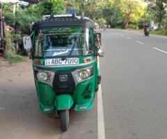 Bajaj 4 Stroke Three Wheel