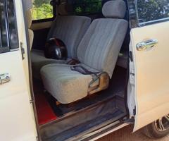 Toyota Noah KR41 - 4/5