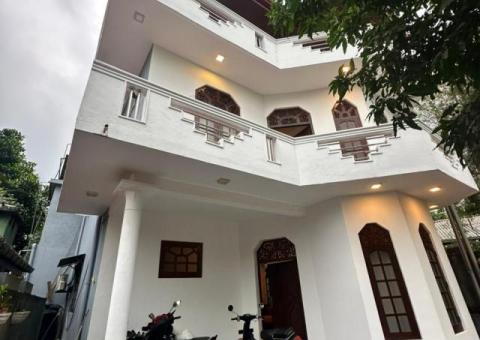 3 Story House For Sale