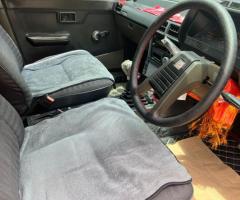 Mitsubishi Lancer Box - 3/5