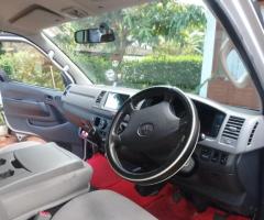 Toyota KDH 200 GL - 5/5