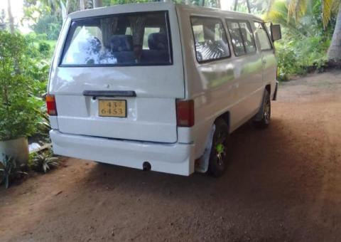 Mitsubishi Delica L300