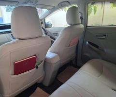 Toyota Prius S Grade - 2/5
