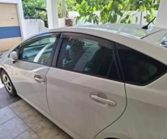 Toyota Prius S Grade - 4/5