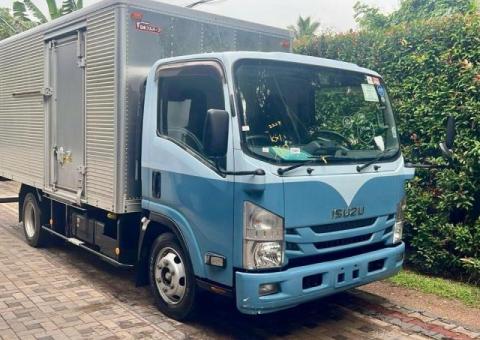 Isuzu Elf
