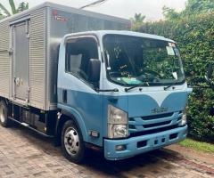 Isuzu Elf - 1/5