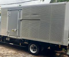 Isuzu Elf - 2/5