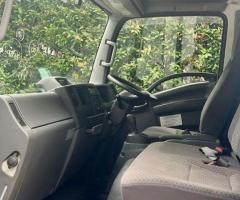 Isuzu Elf - 3/5