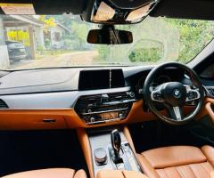 BMW 530E M Sport - 2/5