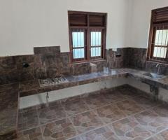 House For Rent - 3/5