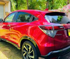 Honda Vezel RS Sensing - 2/5