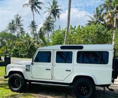 Land Rover Defender - 3/5