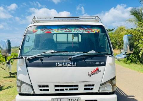 Isuzu ELF NPR
