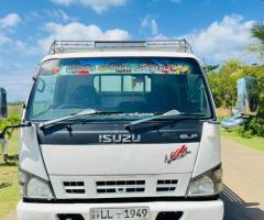 Isuzu ELF NPR