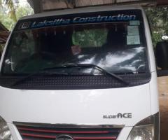 Tata Dimo Lokka - 4/5