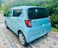Toyota Pixis - 4/5
