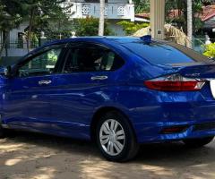 Honda Grace - 2/5