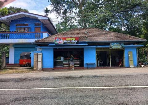 Business building & House For Sale