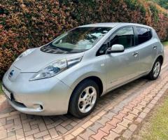 Nissan Leaf G Grade - 4/5