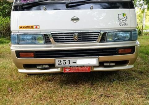 Nissan Caravan GLL