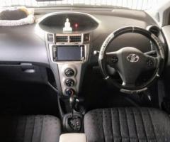 Toyota Vitz - 3/5