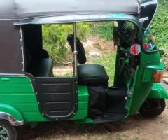 Bajaj 4 Stroke Three Wheel - 5/5