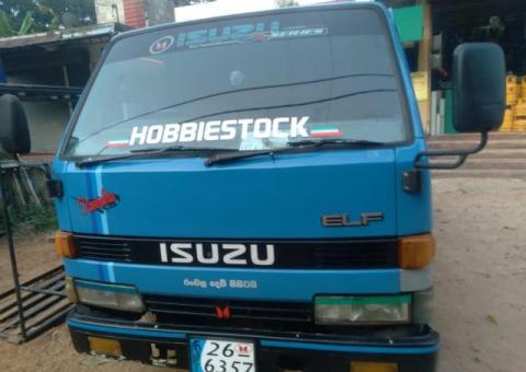 Isuzu NKR ELF