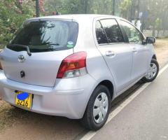 Toyota Vitz - 4/5