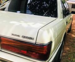 Toyota Crown - 4/5