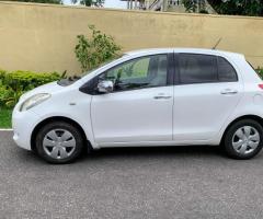 Toyota Vitz - 2/5