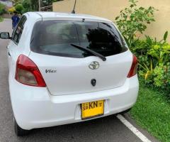 Toyota Vitz - 4/5