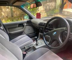 BMW E34 - 2/5