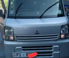 Mitsubishi Minicab - 1/5