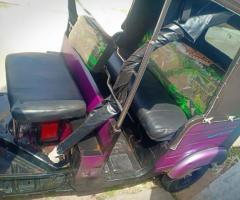 Bajaj 2 Stroke Three Wheel - 2/5