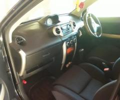 Toyota IST - 3/4