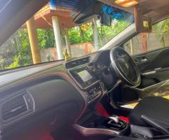 Honda Grace Ex - 4/5