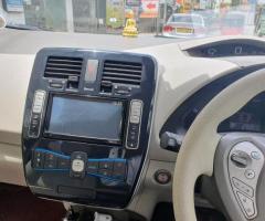 Nissan Leaf Zero Emission - 2/5