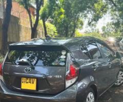 Toyota Aqua S Grade - 4/5