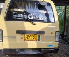 Nissan Caravan - 2/5